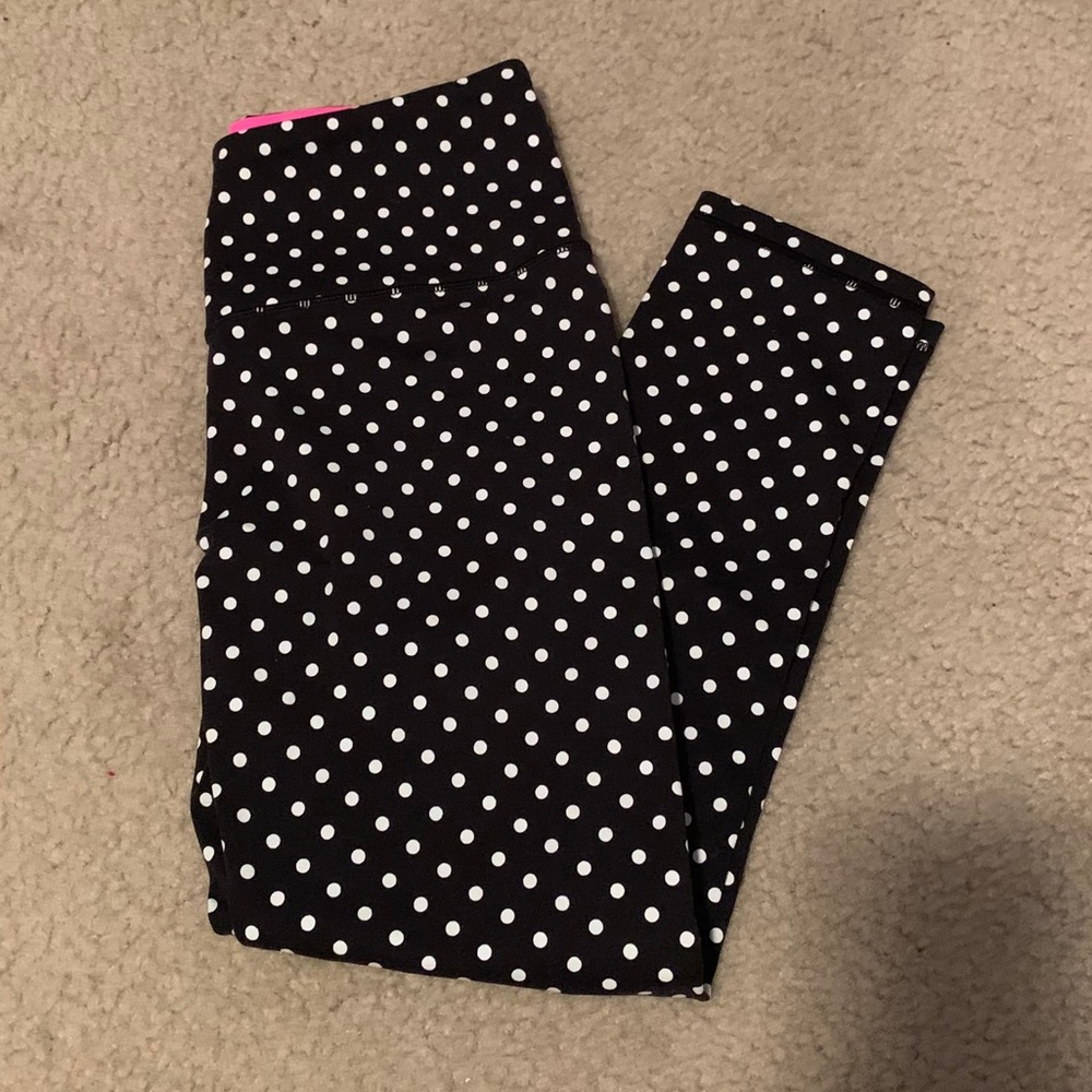 VICTORIA’S SECRET SPORT Crop Leggings